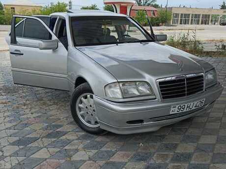 Mercedes C 250