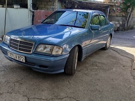 Mercedes C 180