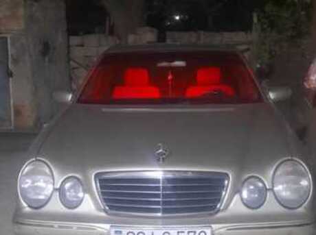 Mercedes E 220