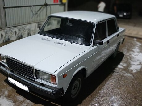 LADA (VAZ) 2107