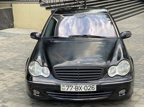 Mercedes C 320