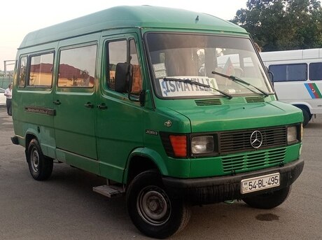 Mercedes 208 D