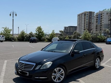 Mercedes E 220