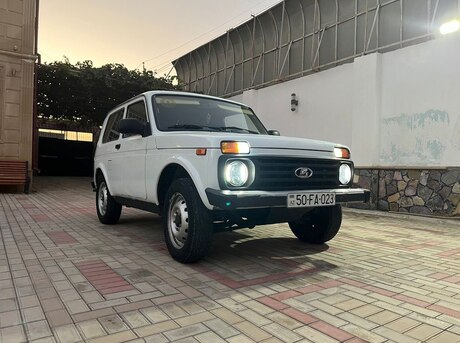 LADA (VAZ) Niva