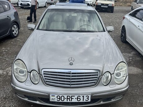 Mercedes E 320