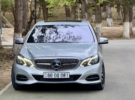 Mercedes E 220