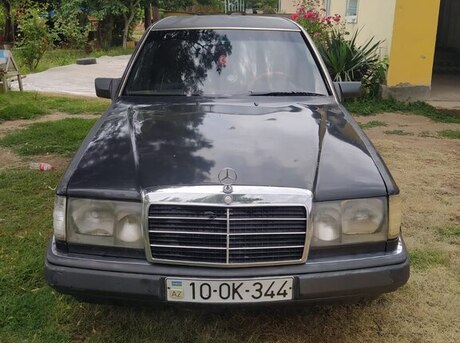 Mercedes 230 E