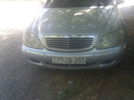 Mercedes S 320