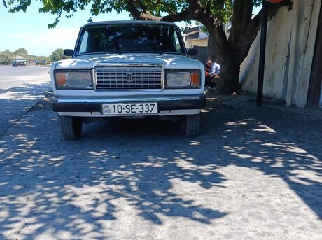 LADA (VAZ) 2107