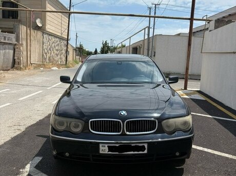 BMW 745