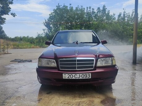 Mercedes C 180