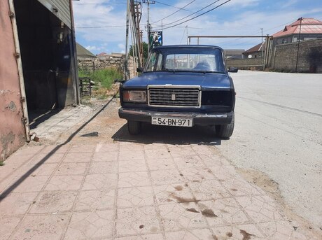 LADA (VAZ) 2107