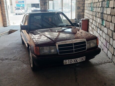 Mercedes 190