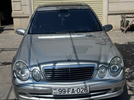 Mercedes E 270