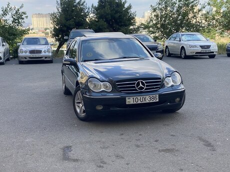 Mercedes C 200
