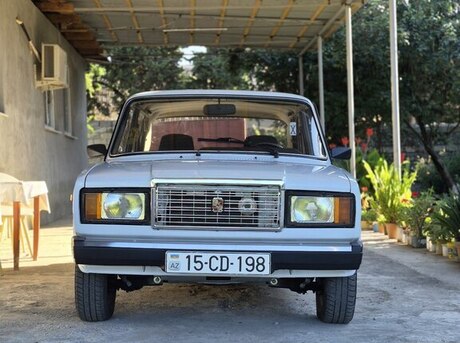LADA (VAZ) 2107