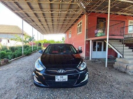 Hyundai Accent