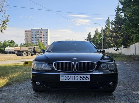 BMW 730