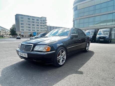 Mercedes C 230
