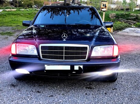 Mercedes C 180