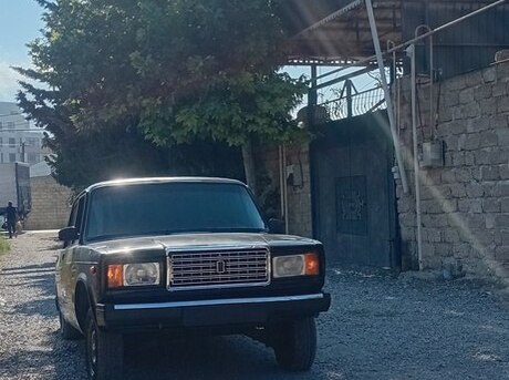 LADA (VAZ) 2107