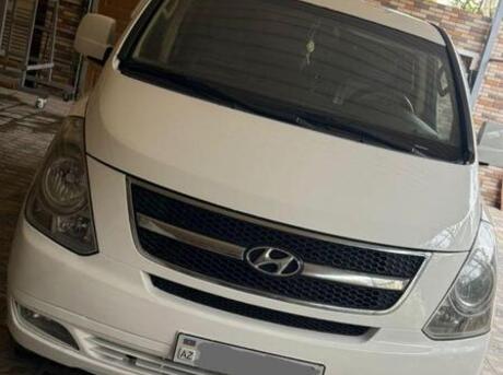 Hyundai H-1