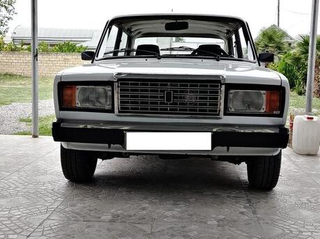 LADA (VAZ) 2107