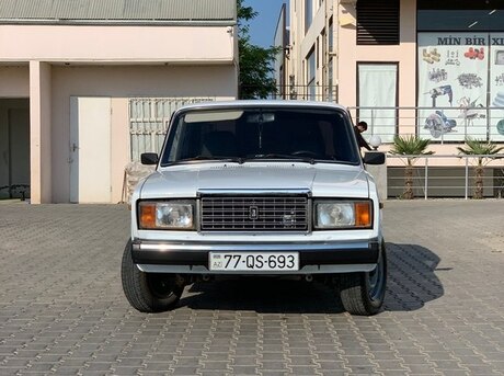 LADA (VAZ) 2107