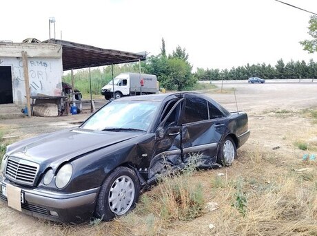 Mercedes E 200