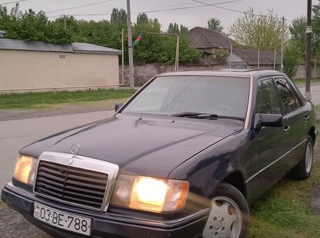 Mercedes 200 D