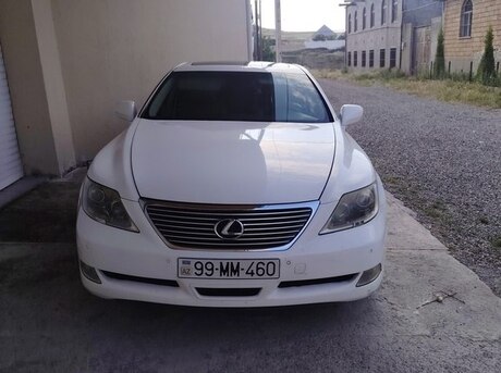 Lexus LS 460