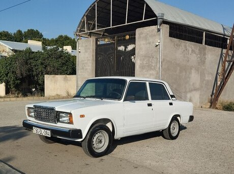 LADA (VAZ) 2107