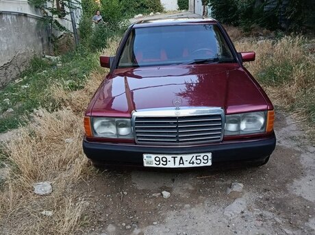 Mercedes 190