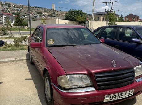 Mercedes C 180