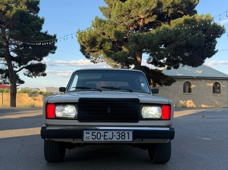 LADA (VAZ) 2107