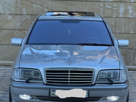 Mercedes C 240