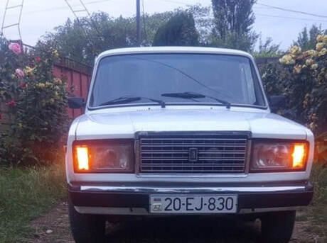 LADA (VAZ) 2107
