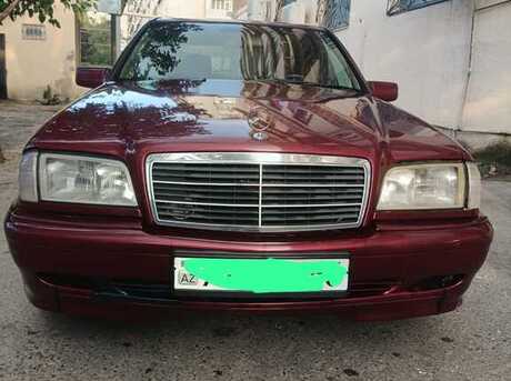 Mercedes C 180