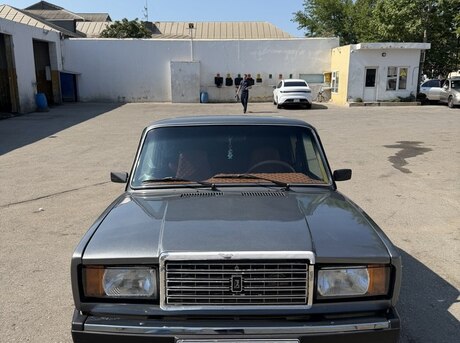 LADA (VAZ) 2107