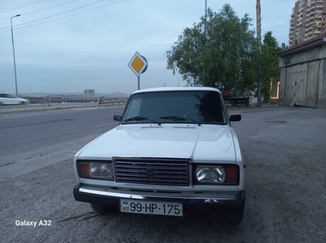 LADA (VAZ) 2107