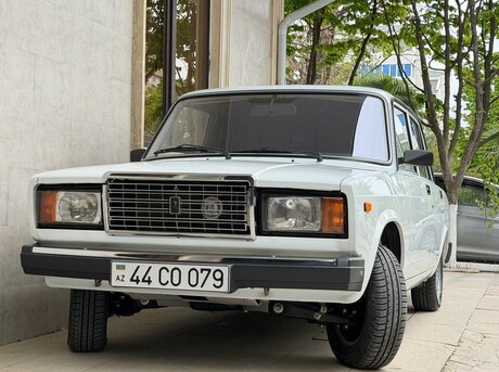 LADA (VAZ) 2107