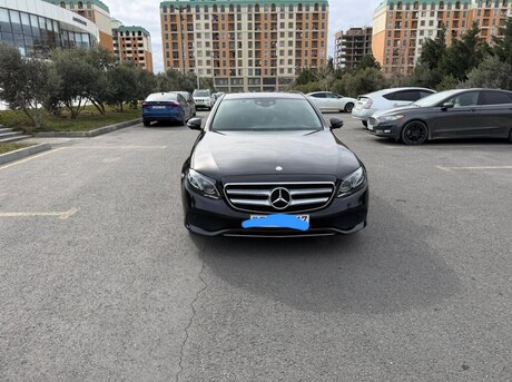 Mercedes E 300