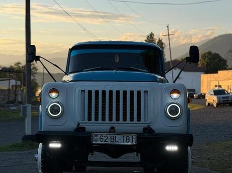 GAZ 53