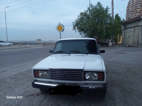 LADA (VAZ) 2107