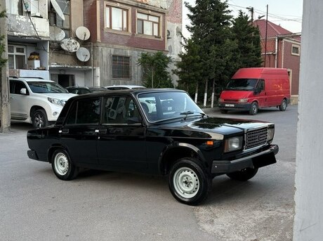 LADA (VAZ) 2107