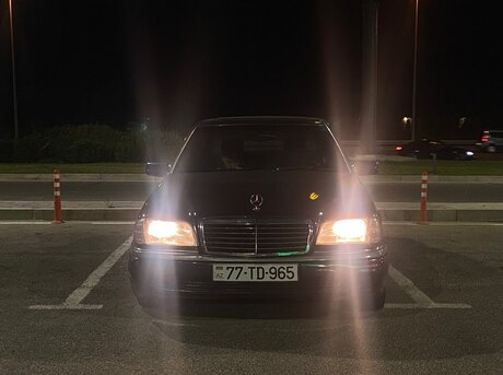 Mercedes C 220
