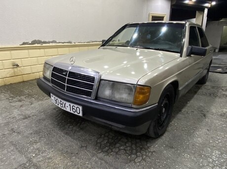 Mercedes 190