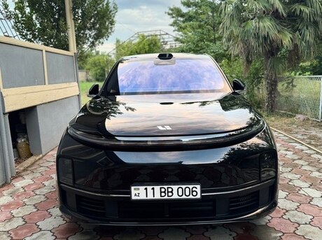 Li Auto L7