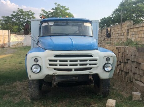 ZIL 130