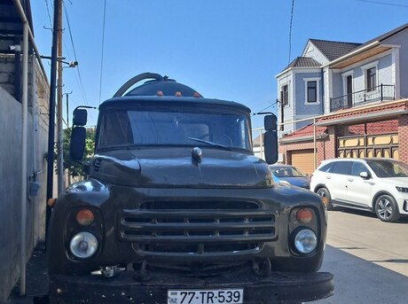 ZIL 130